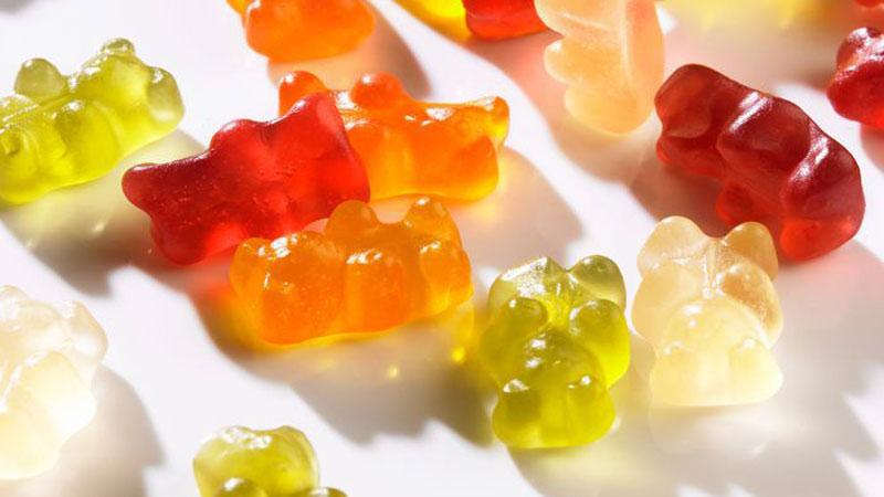 Gelatin là gì và những công dụng kỳ diệu trong chế biến món bánh?