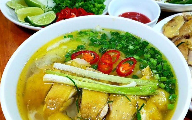 Công thức nấu phở gà chuẩn vị, thịt mềm, nước dùng ngọt đậm đà ngay tại nhà