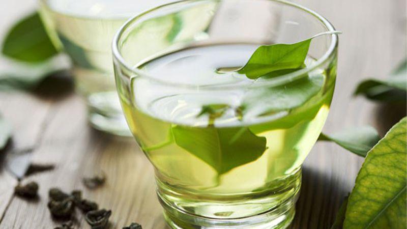 Việc tắm với nước lá vối sẽ giúp làn da bạn luôn thơm mát và dễ chịu