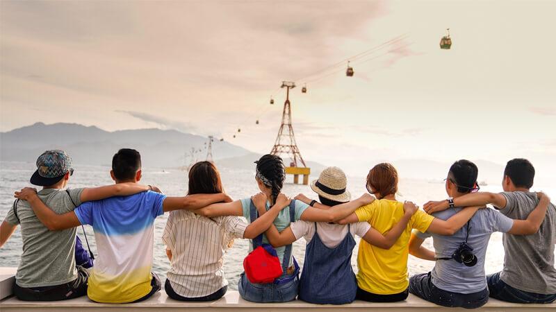 Khám phá bộ sưu tập những bài thơ chúc buổi tối vui vẻ, ngọt ngào dành cho nhiều đối tượng khác nhau.
