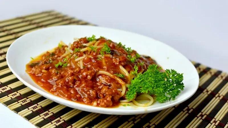 7 công thức mì xào bò đơn giản, ngon miệng và chuẩn vị như món ăn tại nhà hàng.