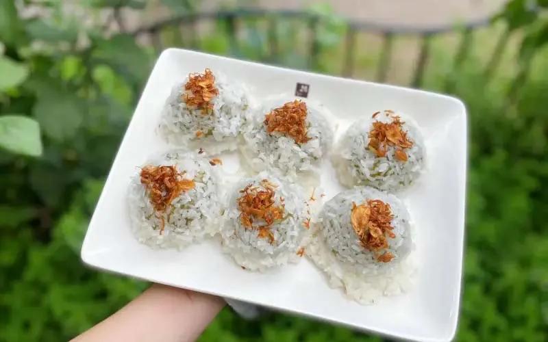 Xôi khúc hay xôi cúc, cái tên nào mới chính xác? Cùng khám phá câu trả lời trong bài viết này.