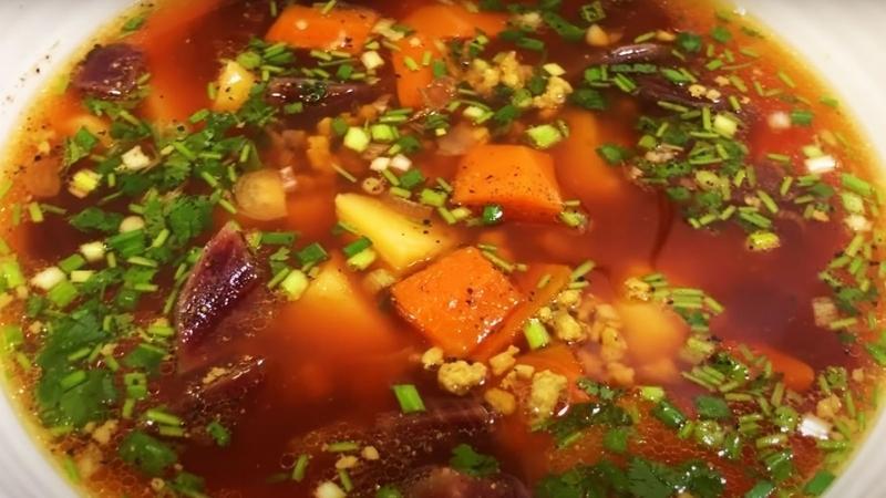 Cách nấu canh củ dền với sườn ngon lành, giàu dưỡng chất