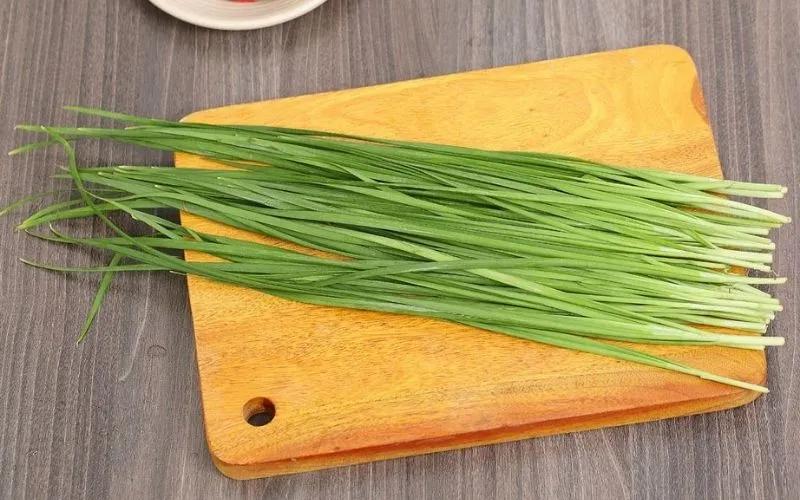Khi trẻ sốt trong giai đoạn mọc răng, ba mẹ cần làm gì để chăm sóc bé một cách hợp lý và hiệu quả? Hãy cùng tìm hiểu những biện pháp phù hợp giúp bé vượt qua giai đoạn này dễ dàng hơn.