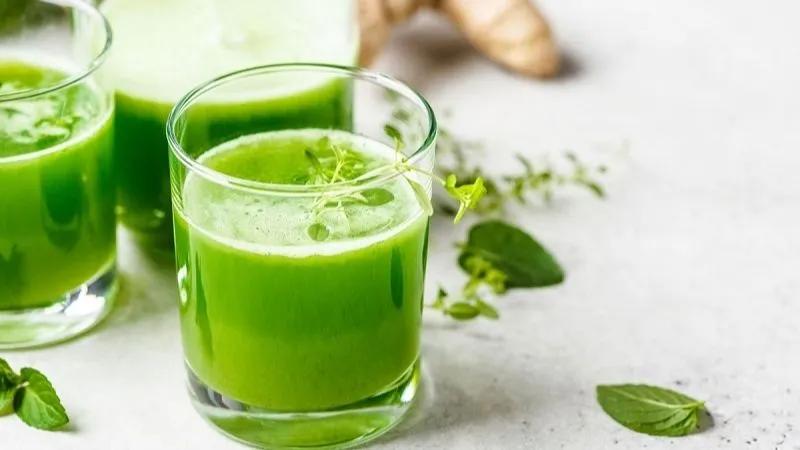 Hướng dẫn cách chế biến nước rau diếp cá luộc giúp thanh lọc cơ thể, giải nhiệt cho những ngày hè oi ả.