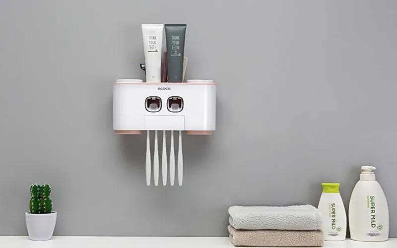 Loại dụng cụ lấy kem đánh răng tự động nào hiện đang được đánh giá cao nhất?