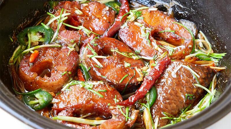 Khám phá cách nấu cá lóc kho sả ớt không tanh, dễ thực hiện và đầy hấp dẫn