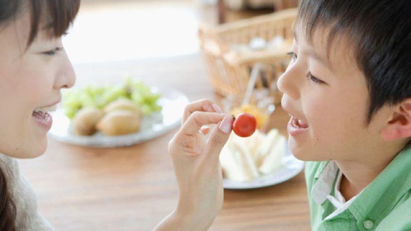 6 món ăn vặt bổ dưỡng và lành mạnh thay thế kẹo cho bé từ 3-5 tuổi