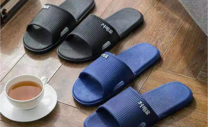 Top 10 mẫu dép lê nam thời trang xuất sắc nhất hiện nay