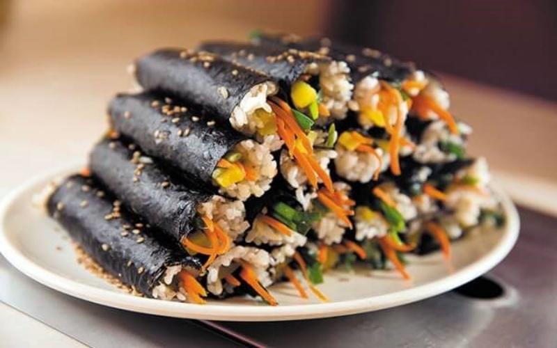 7 công thức làm Kimbap Hàn Quốc thơm ngon, đơn giản cho mọi nhà