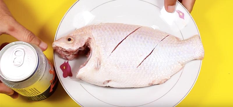 Cách làm cá hấp bia ngọt ngào, thơm ngon cho bữa cơm cuối tuần thêm phần hấp dẫn