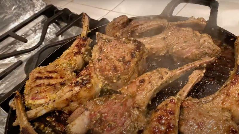 Cách chế biến sườn cừu áp chảo thơm lừng, hấp dẫn khó cưỡng
