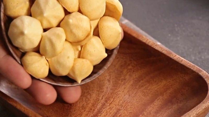 Hướng dẫn làm bánh quy sữa chua giòn tan, thơm lừng khiến bạn không thể cưỡng lại.