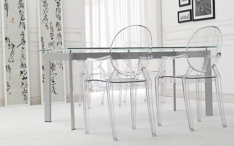 Top 10 mẫu ghế nhựa trong suốt đẹp mắt, hoàn hảo cho không gian phòng ăn và quầy bar hiện đại.