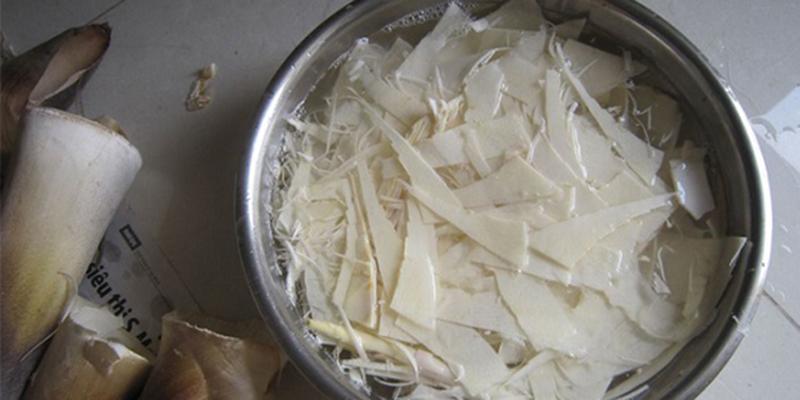 Khám phá cách loại bỏ vị đắng của măng non để món ăn trở nên ngon miệng hơn.