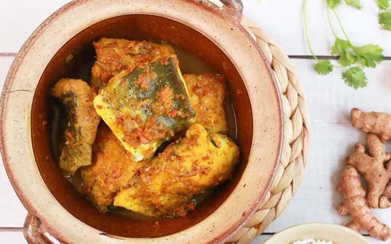 Món cá lạc kho nghệ hấp dẫn, dễ làm, phù hợp cho những bữa cơm gia đình và khiến ai cũng phải yêu thích.