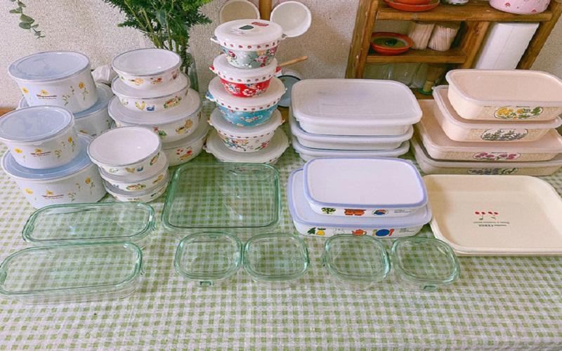 Khám phá phương pháp sơ chế và bảo quản thực phẩm của các bà mẹ Việt ở Nhật, giúp giữ thực phẩm luôn tươi ngon, lâu dài cả tháng.