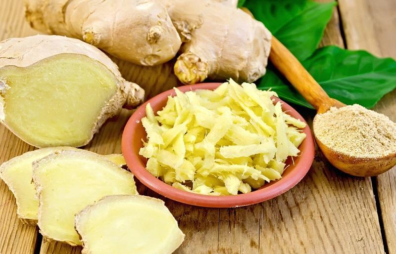 Khi mùa lễ hội đến gần, bạn vẫn có thể thoải mái thưởng thức rượu mà không lo say xỉn nhờ bí quyết giải rượu nhanh chóng từ mật ong.
