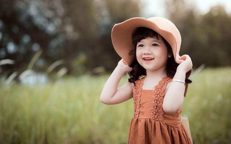 Khám phá 100+ cái tên bé gái 2021 vừa đẹp vừa hợp tuổi cha mẹ, mang đến sự an lành và tài lộc.