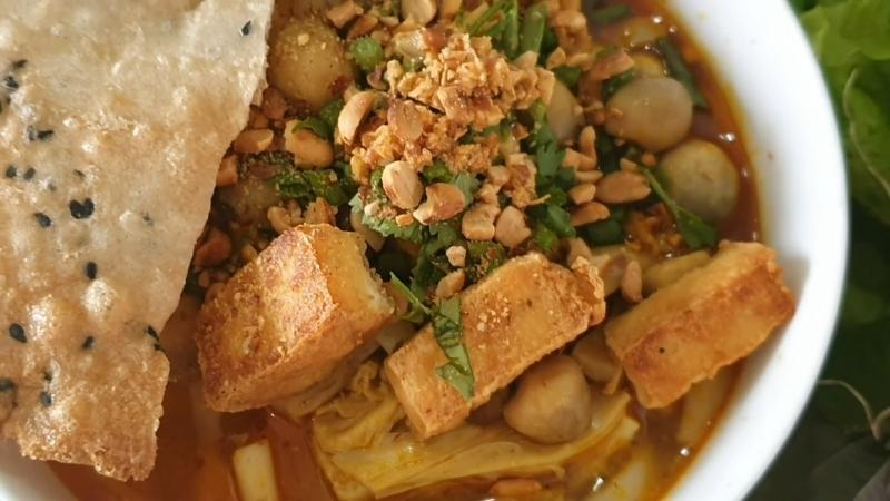 Hướng dẫn chế biến mì Quảng chay đậm đà hương vị miền Trung chuẩn mực