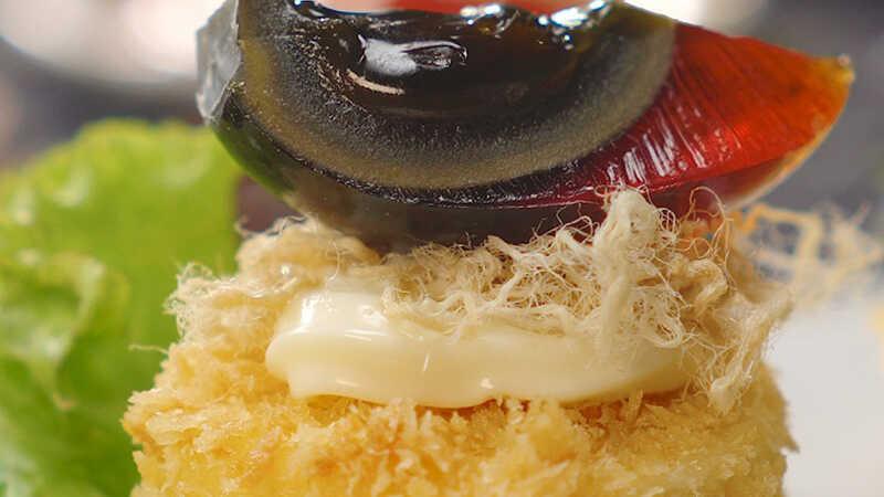 Hướng dẫn cách chế biến đậu hũ non chiên trứng bắc thảo với hương vị béo ngậy, độc đáo và đầy lôi cuốn.