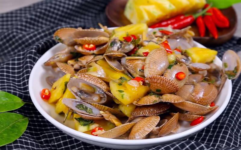 Hãy thử ngay món ngao hoa xào chua ngọt thơm ngon, chắc chắn sẽ làm bữa cơm gia đình thêm phần thú vị.