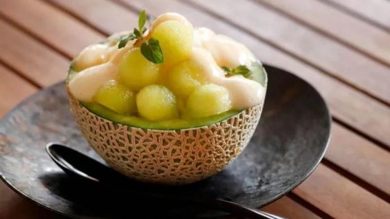 Hướng dẫn làm bingsu dưa lưới - món đá bào mát lạnh, tốt cho làn da dễ làm ngay tại nhà