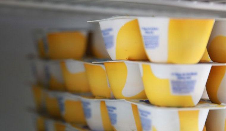 Váng sữa là một thực phẩm hấp dẫn và bổ dưỡng dành cho bé. Bạn có thắc mắc váng sữa là gì và những điều cần lưu ý khi cho trẻ sử dụng không? Cùng khám phá ngay để hiểu rõ hơn về món ăn này nhé!