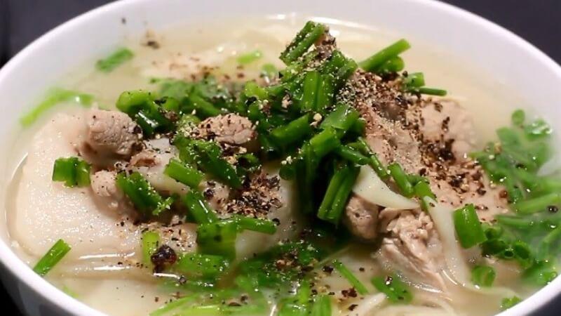 Khám phá cách nấu canh đuôi heo hầm măng ngọt thanh tại nhà, một món ăn vừa đơn giản vừa bổ dưỡng mà bạn có thể thực hiện ngay hôm nay.