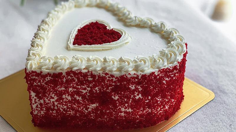 Hướng dẫn làm bánh Red Velvet mềm mịn, thơm ngon ngay tại nhà, đơn giản và dễ thực hiện