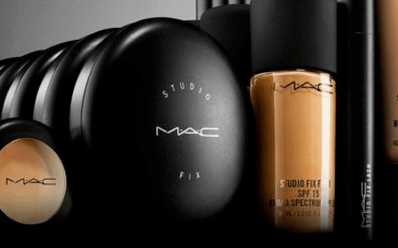 Phấn phủ MAC có thực sự tốt? Cùng khám phá chi tiết về sản phẩm phấn phủ cao cấp từ MAC và những gì khiến sản phẩm này trở thành xu hướng hiện nay.
