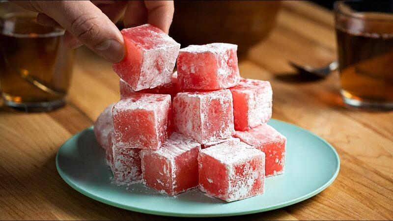 Cùng học cách làm kẹo Turkish Delight ngọt ngào, chắc chắn sẽ làm bé yêu nhà bạn mê mẩn ngay từ lần thử đầu tiên.