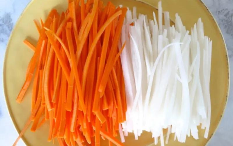Công thức làm cà rốt, củ cải chua giòn ngon