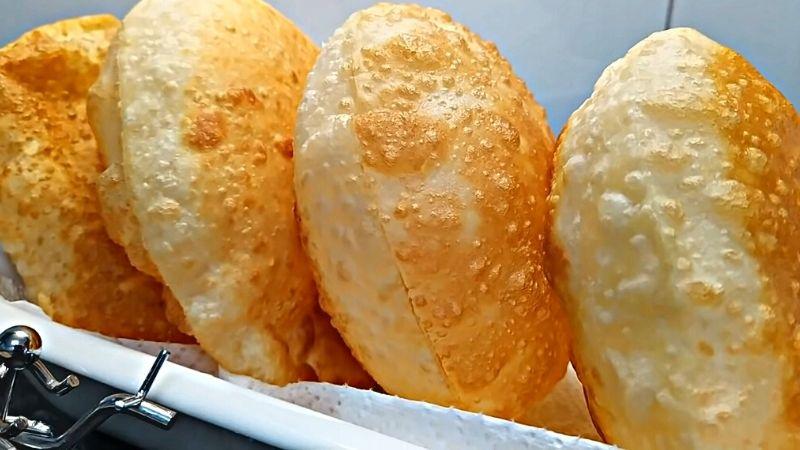 Khám phá công thức làm bánh mì chỉ trong 15 phút, không cần men nở, nhồi hay ủ bột, mang đến những chiếc bánh mì ngon tuyệt mà không tốn quá nhiều công sức.
