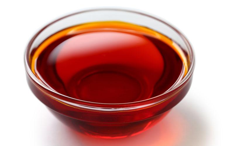 Khám phá những công dụng tuyệt vời của dầu gấc trong việc chăm sóc sắc đẹp