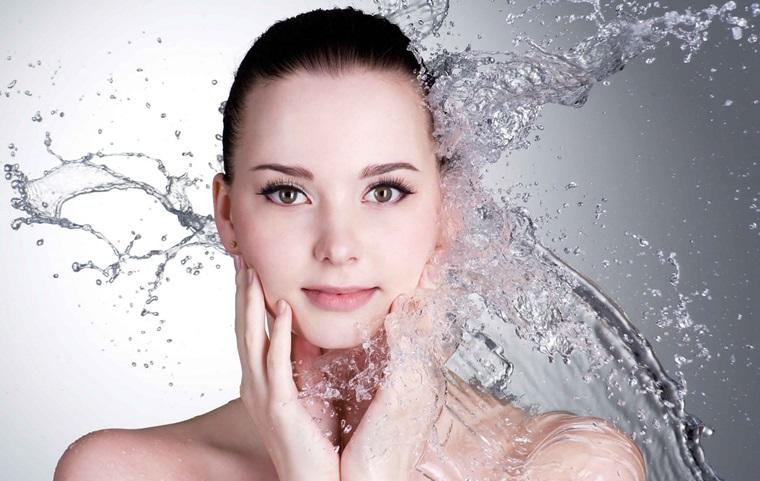 Lợi ích của sữa rửa mặt đối với làn da là gì?