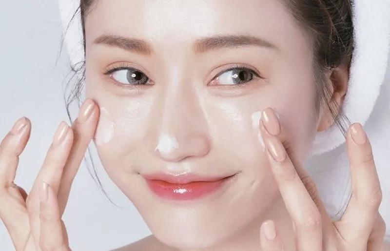 Bạn đã hiểu rõ tác dụng thật sự của kem dưỡng da chưa? Nếu chưa, hãy cùng tìm hiểu ngay sau đây!