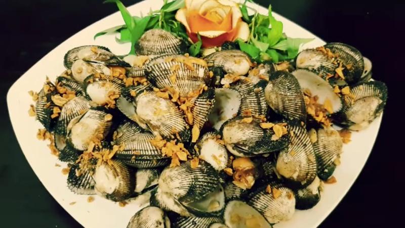 Hướng dẫn làm sò lông xào tỏi, món ăn thơm ngon, hấp dẫn khiến ai cũng phải khen ngợi.