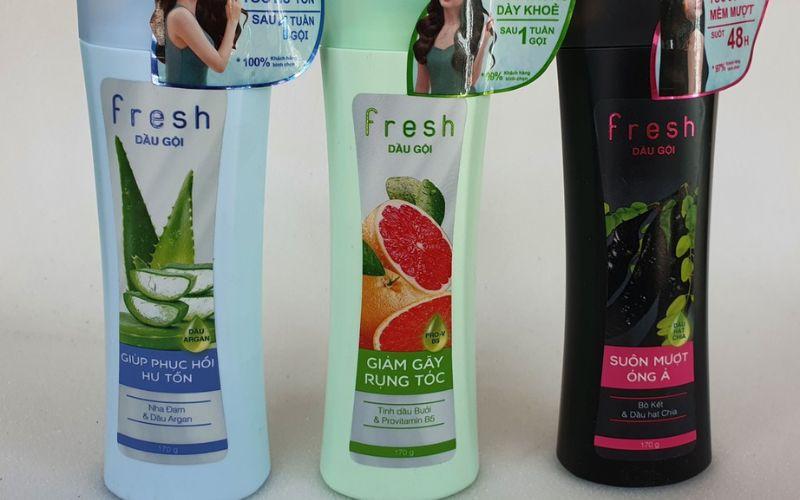 Dầu gội Fresh bồ kết mang lại mái tóc chắc khỏe, suôn mượt tự nhiên.