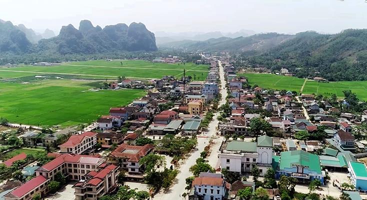 Khám phá vẻ đẹp du lịch Minh Hóa (Quảng Bình) qua những điểm đến đầy bất ngờ.