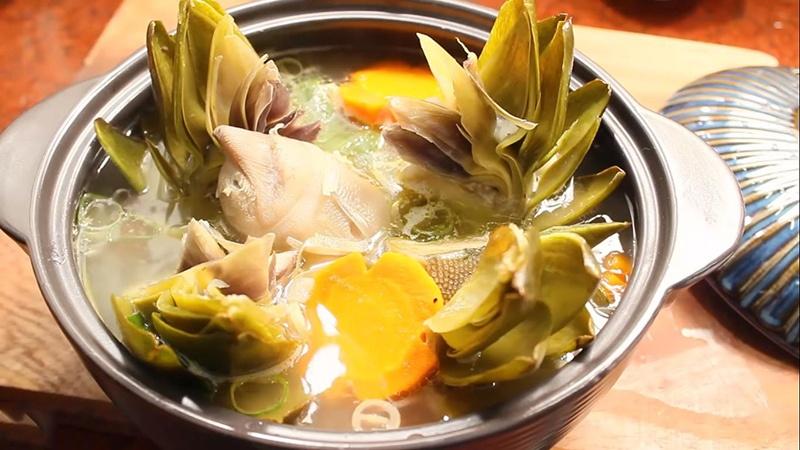 Hãy thử ngay công thức giò heo hầm Atiso, món ăn mang hương vị đậm đà như ở những quán ăn nổi tiếng tại Đà Lạt, chắc chắn sẽ làm hài lòng khẩu vị của bạn.