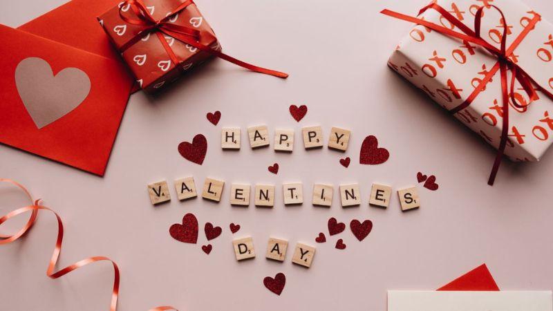 Bạn trai nên lựa chọn món quà nào tặng bạn gái vào dịp Valentine? Khám phá những gợi ý quà tặng độc đáo và ý nghĩa cho phái nữ trong ngày lễ tình yêu này.