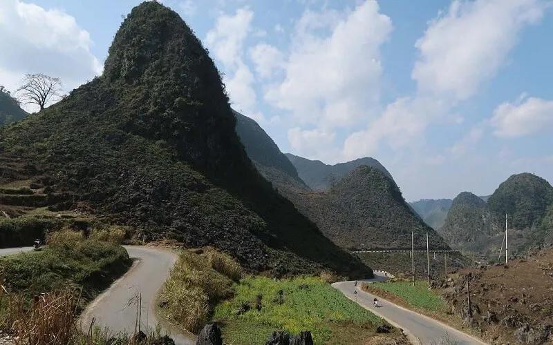 Hành trình chinh phục đèo Mã Pí Lèng – một trong tứ đại đỉnh đèo kỳ vĩ của Việt Nam