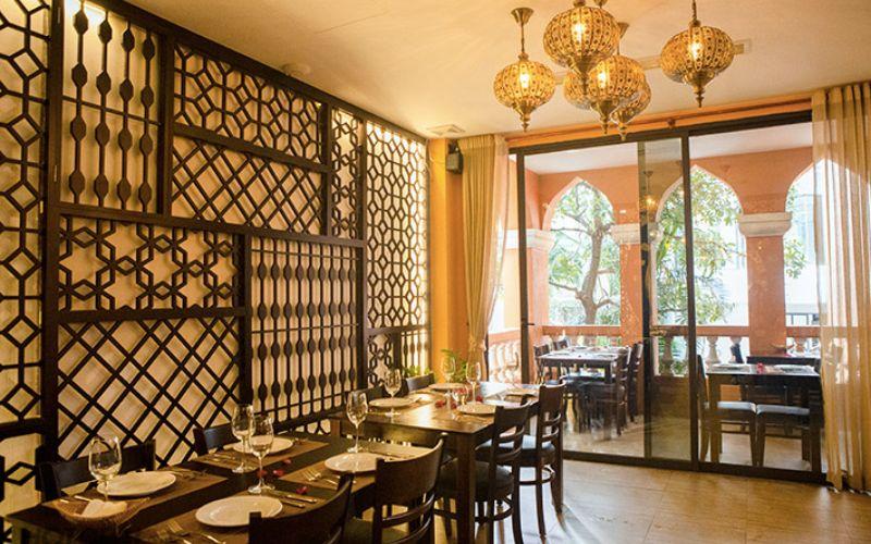 Khám phá 9 nhà hàng Ấn Độ nổi bật tại Hà Nội, mang đến những trải nghiệm ẩm thực tuyệt vời và hương vị đặc trưng