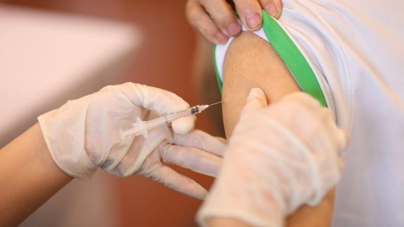 Nam giới có cần thiết phải tiêm vaccine ngừa HPV không? Cùng tìm hiểu lịch trình tiêm phòng HPV dành cho nam giới.