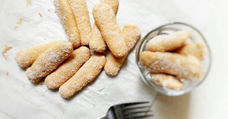 Bánh sâm panh (ladyfingers) là một loại bánh nhẹ nhàng, xốp mềm và thơm mùi vani, có mặt trong nhiều món ăn ngon. Hãy cùng khám phá những món ăn không thể thiếu loại bánh này để tận hưởng hương vị tinh tế.