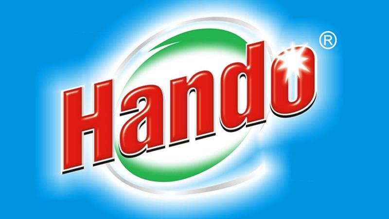 Nước tẩy Hando giúp loại bỏ vết nấm mốc trên quần áo nhanh chóng và hiệu quả.