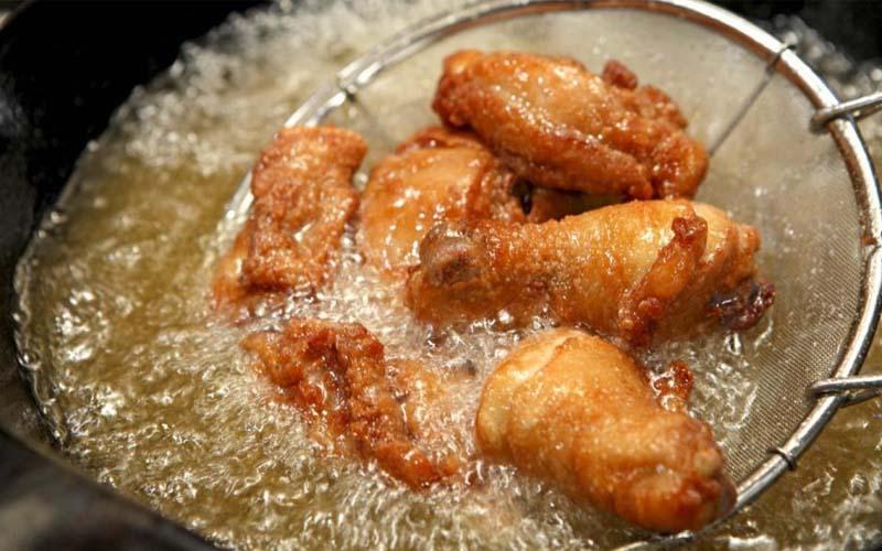 Dầu thực vật hay mỡ động vật, lựa chọn nào tốt cho sức khỏe?