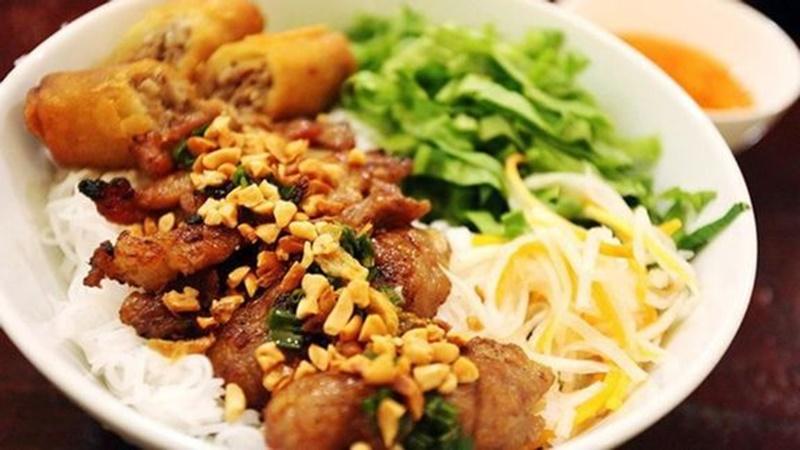 Khám phá 10 quán bún thịt nướng tuyệt vời ở quận 7 mà bạn không thể bỏ qua