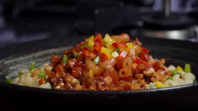 Công thức làm nui xào spaghetti đơn giản mà vô cùng hấp dẫn